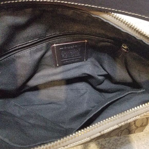 Coach Handbag - Picture 14 of 16